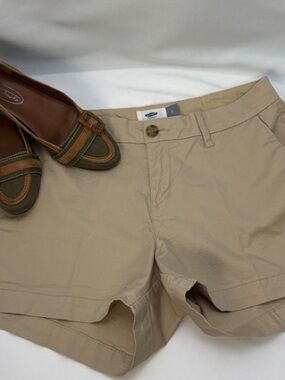 Old Navy Women's Sz2 Tan Cotton Blend Bermuda Shorts #0612